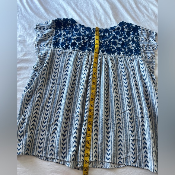 Savanna Jane Blue and White Women’s Top 3x - Picture 9 of 10